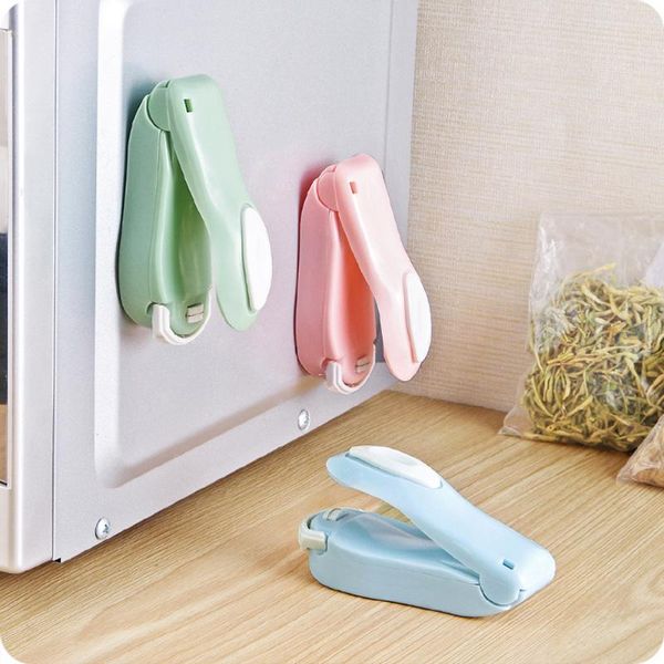 bag clips 1pcs magnetic portable mini handhold sealing machine for plastic bags food preservation storage kitchen
bag clips 1pcs magnetic portable mini handhold sealing machine for plastic bags food preservation storage kitchen