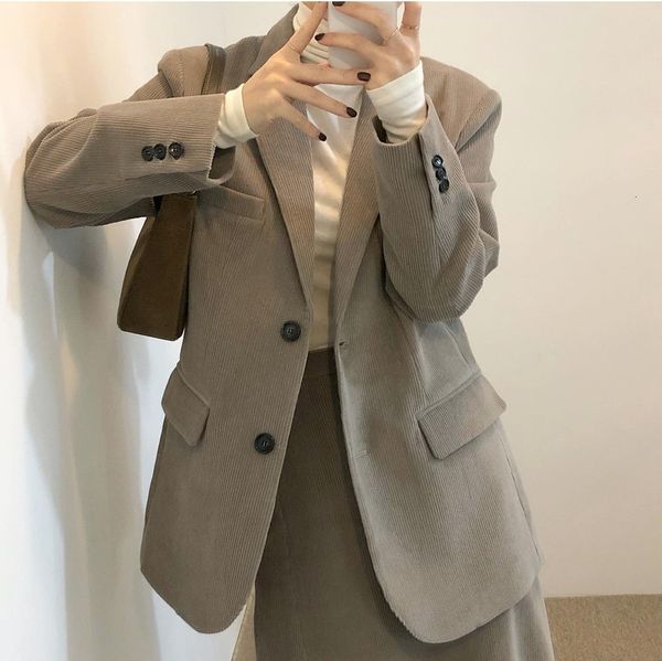 2021 spring autumn new corduroy blazers women vintage single breasted solid suit female jacket 56mn, White;black
2021 spring autumn new corduroy blazers women vintage single breasted solid suit female jacket 56mn, White;black