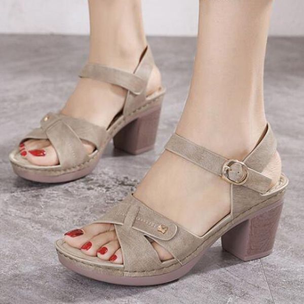 summer new women's high heels sandals open toe thick heels waterproof shoes ankle strap fish mouth women footwear q47, Black
summer new women's high heels sandals open toe thick heels waterproof shoes ankle strap fish mouth women footwear q47, Black