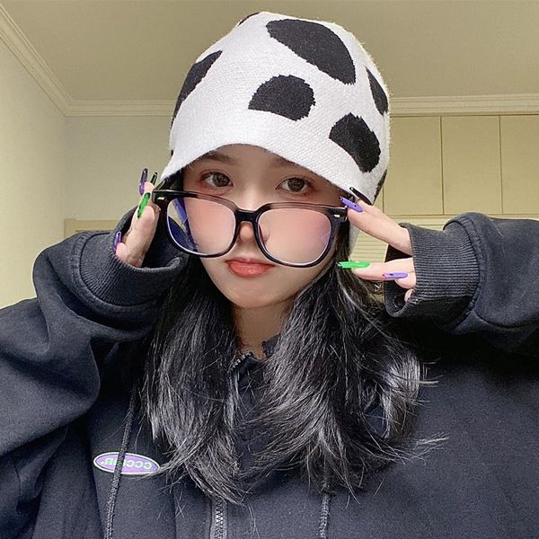 berets korean black and white cow wool hat female autumn winter warm knitted dome yuppie melon skin net red tide, Blue;gray
berets korean black and white cow wool hat female autumn winter warm knitted dome yuppie melon skin net red tide, Blue;gray