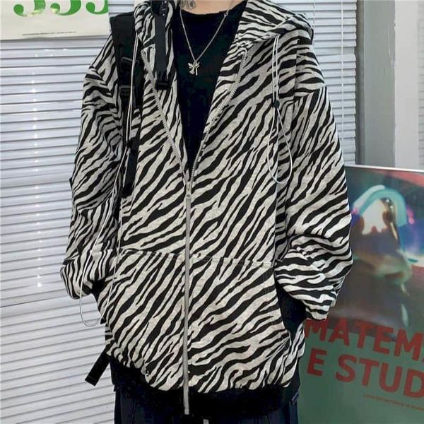 women's jackets zebra print jacket female 2021 spring and autumn tide korean version of loose bf zipper hooded sweater cardigan, Black;brown
women's jackets zebra print jacket female 2021 spring and autumn tide korean version of loose bf zipper hooded sweater cardigan, Black;brown