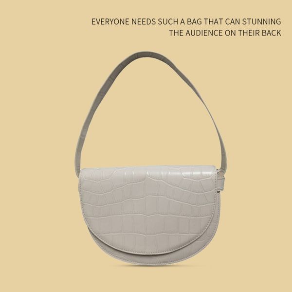 2021 spring and summer semicircular armpit bag female minority design classic single shoulder korean fashion
2021 spring and summer semicircular armpit bag female minority design classic single shoulder korean fashion