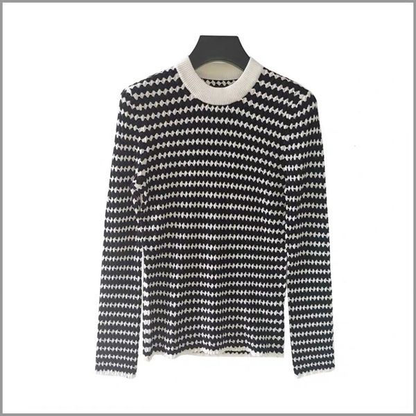 2021 new fall/winter pullover round neck long-sleeved black and white blue sweater stretch striped bottoming shirt women 06ar, White;black
2021 new fall/winter pullover round neck long-sleeved black and white blue sweater stretch striped bottoming shirt women 06ar, White;black