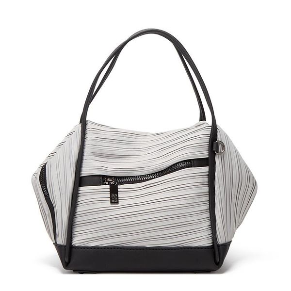 evening bags 2021 japanese style fold bag simple fashion lightweight nylon shoulder messenger large capacity portable women's
evening bags 2021 japanese style fold bag simple fashion lightweight nylon shoulder messenger large capacity portable women's