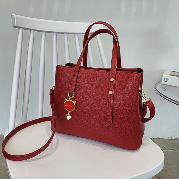 female 2021 autumn new korean princess dai bag bride women's single shoulder messenger mother tide
female 2021 autumn new korean princess dai bag bride women's single shoulder messenger mother tide