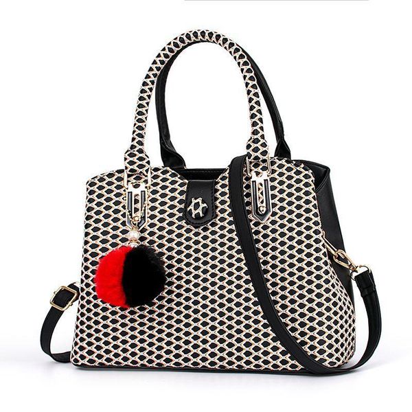 cross body handbag female 2021 selling bag simple wild messenger shoulder large capacity handbags
cross body handbag female 2021 selling bag simple wild messenger shoulder large capacity handbags