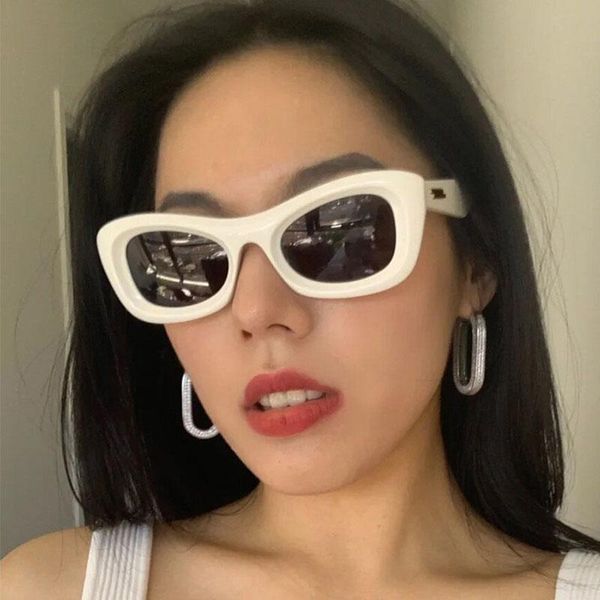 sunglasses retro luxury white women brand designer polygon rectangle cat eye sun glasses uv400 personality hip hop shades, White;black
sunglasses retro luxury white women brand designer polygon rectangle cat eye sun glasses uv400 personality hip hop shades, White;black