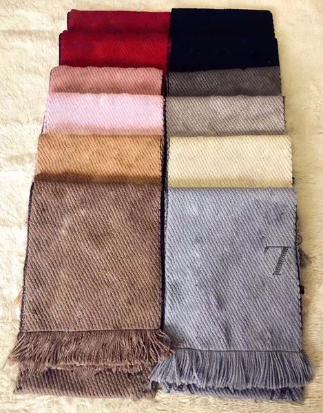 2021 fashion wholesale designer scarf high-end men's and women's warm shawl winter scarf wholesaler women's luxury christmas, Blue;gray
2021 fashion wholesale designer scarf high-end men's and women's warm shawl winter scarf wholesaler women's luxury christmas, Blue;gray