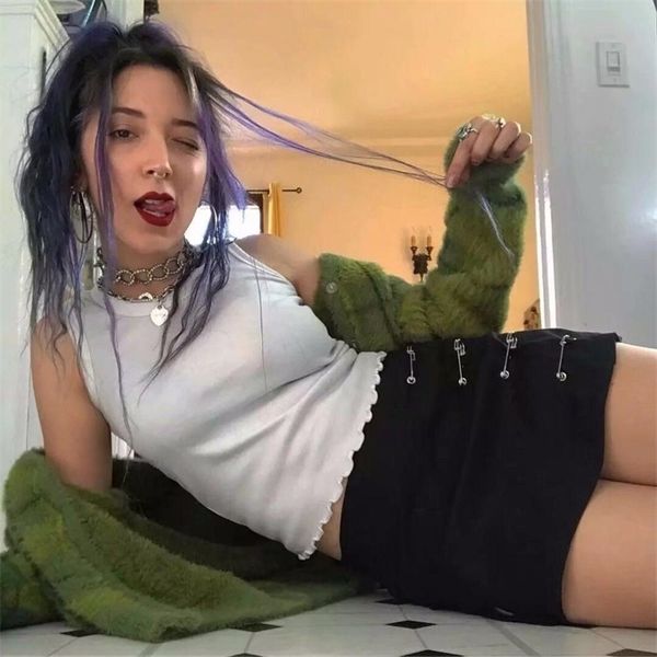 streetwear mini skirt women side split brooch high waist side zipper short skirt female a-line slim hip camo skirts, Black;gray
streetwear mini skirt women side split brooch high waist side zipper short skirt female a-line slim hip camo skirts, Black;gray