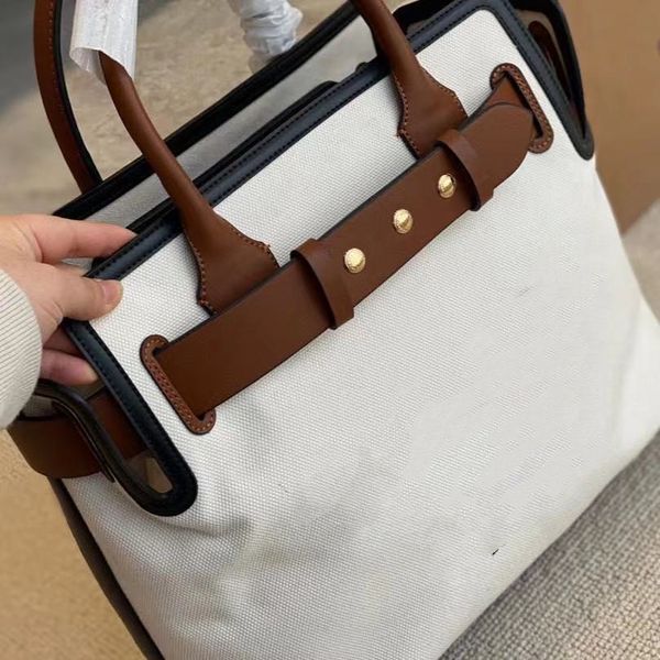 canvas shopping bag large capacity package tote bag handbag purse fashion letter white genuine leather
canvas shopping bag large capacity package tote bag handbag purse fashion letter white genuine leather