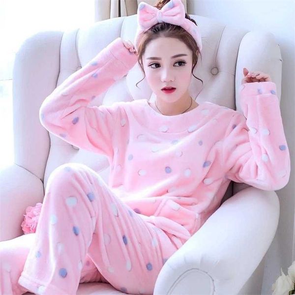 women's pajamas winter flannel warm long-sleeved sleepwear thick coral fleece two pajamas night wear women set pijama for winter 211111, Black;red
women's pajamas winter flannel warm long-sleeved sleepwear thick coral fleece two pajamas night wear women set pijama for winter 211111, Black;red