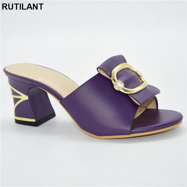 dress shoes 2021 purple color women african sandals nigerian wedding decorated with rhinestone italian party pumps, Black
dress shoes 2021 purple color women african sandals nigerian wedding decorated with rhinestone italian party pumps, Black