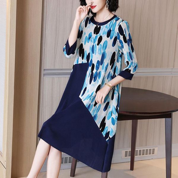 casual dresses middle aged and elderly mother's age reduction pleated dress spring 2021 women's loose plus size, Black;gray
casual dresses middle aged and elderly mother's age reduction pleated dress spring 2021 women's loose plus size, Black;gray