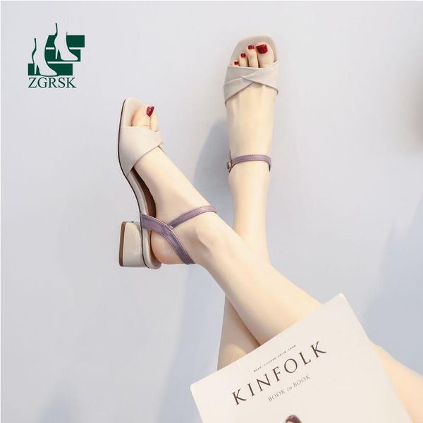 sandals 2021 style summer little heel fairy wild mid-heel thick fashion female word with roman shoes, Black
sandals 2021 style summer little heel fairy wild mid-heel thick fashion female word with roman shoes, Black