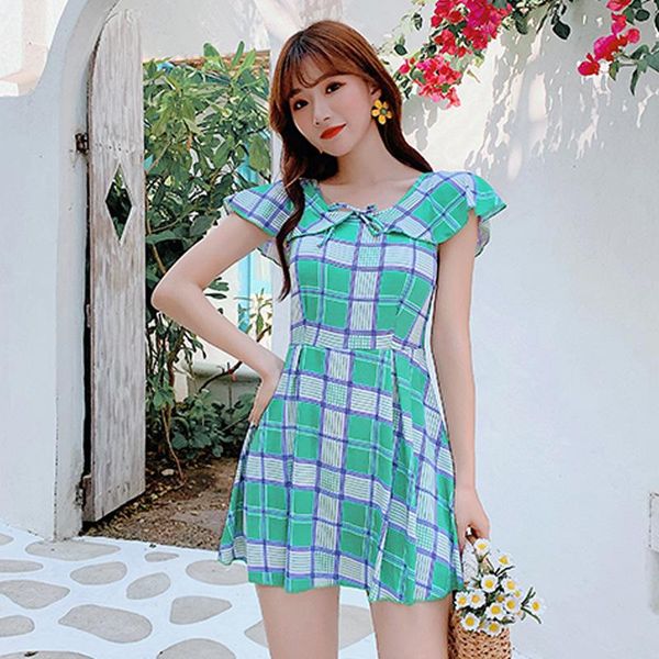 one-piece suits 2021 fashion ladies small fresh swimsuit plaid boxer skirt conservative beach vacation
one-piece suits 2021 fashion ladies small fresh swimsuit plaid boxer skirt conservative beach vacation