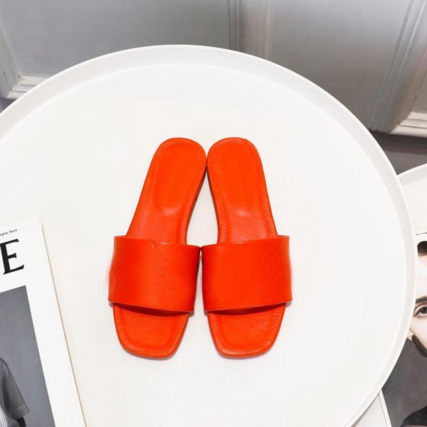 2021 new women slippers designer letter print flat heel sandals women catwalk designer slipper party sandals slippers with box, Black
2021 new women slippers designer letter print flat heel sandals women catwalk designer slipper party sandals slippers with box, Black
