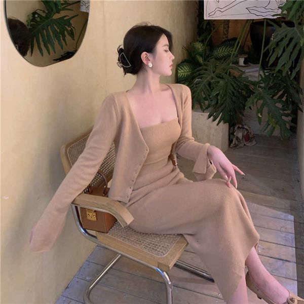 two piece dress suit women's autumn and winter sweater knitted breast high waist breech skirt+ cardigans + vest 3 pieces sets ralm, White
two piece dress suit women's autumn and winter sweater knitted breast high waist breech skirt+ cardigans + vest 3 pieces sets ralm, White
