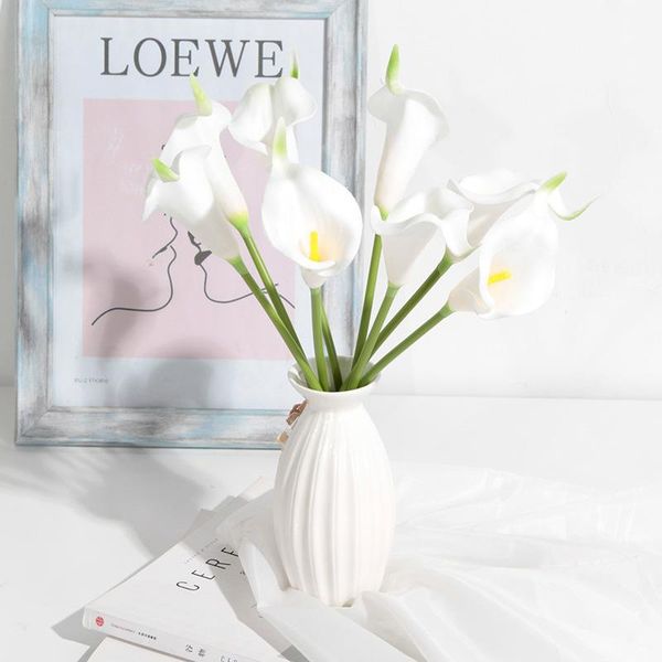 1pc pu mini calla lily simulation flower bouquet artificial fake flower wedding party home plants decoration 35cm
1pc pu mini calla lily simulation flower bouquet artificial fake flower wedding party home plants decoration 35cm