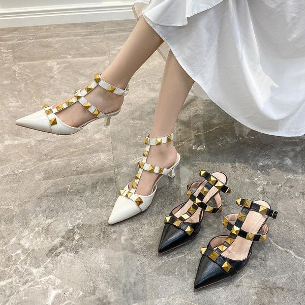dress shoes large size 41-43 sheet-toe sandals for women 2021 style roman fashion single shoe with pointed toes and thin heels rivet rea, Black
dress shoes large size 41-43 sheet-toe sandals for women 2021 style roman fashion single shoe with pointed toes and thin heels rivet rea, Black