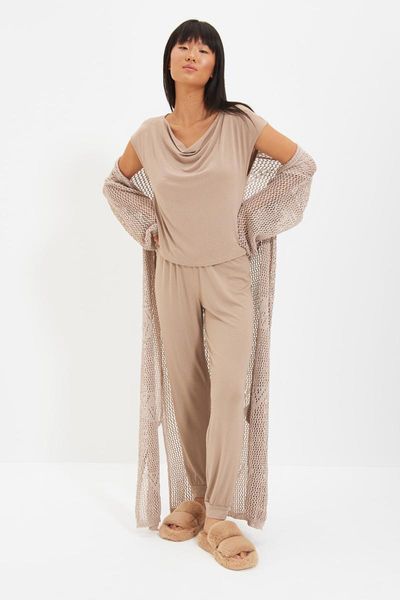 men's sleepwear trendyol funnel collar knitted viscose pajamas set thmaw22pt0021, Black;brown
men's sleepwear trendyol funnel collar knitted viscose pajamas set thmaw22pt0021, Black;brown