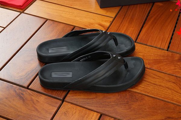 luxurys men slippers designer rubber slides sandal mens designers flat fashion shoes beach flip flops flower with box size 39-45 -g414, Black
luxurys men slippers designer rubber slides sandal mens designers flat fashion shoes beach flip flops flower with box size 39-45 -g414, Black