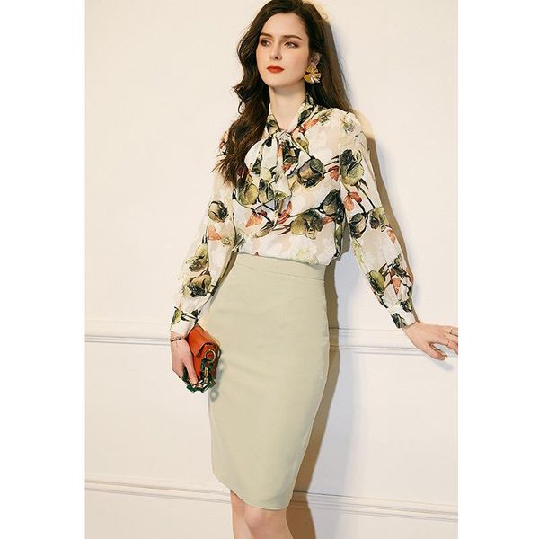 new 2021 spring office lady two piece set floral bow collar women chiffon blouses and pencil skirt suit green, White
new 2021 spring office lady two piece set floral bow collar women chiffon blouses and pencil skirt suit green, White