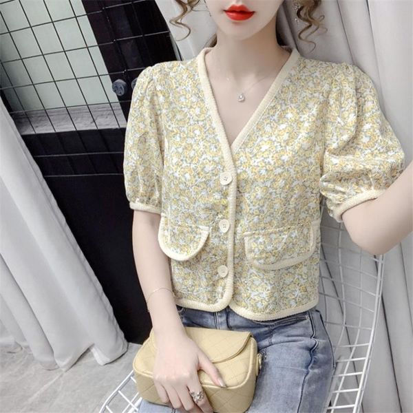 women's blouses & shirts summer crop puff sleeve blouse womens and 2021 french style floral elegant shirt designer blusa feminina, White
women's blouses & shirts summer crop puff sleeve blouse womens and 2021 french style floral elegant shirt designer blusa feminina, White