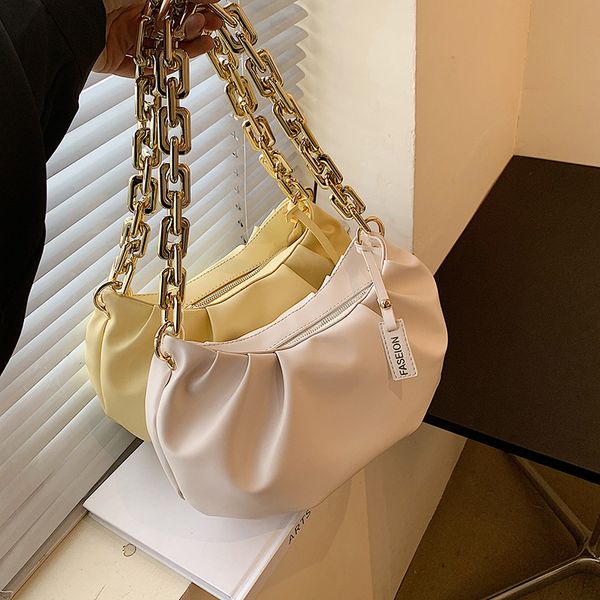 foreign style chain messenger fold portable temperament cloud net red fashion single shoulder underarm women's bag
foreign style chain messenger fold portable temperament cloud net red fashion single shoulder underarm women's bag