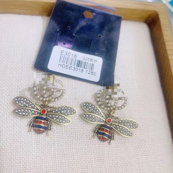 ladies fashion jewelry han die s925 silver needle ancient family little bee fashion personality women's earrings, Golden
ladies fashion jewelry han die s925 silver needle ancient family little bee fashion personality women's earrings, Golden