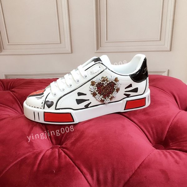 new fashion brand casual shoes men womens low sole canvas shoes leather black white original sole sneakers2023
new fashion brand casual shoes men womens low sole canvas shoes leather black white original sole sneakers2023