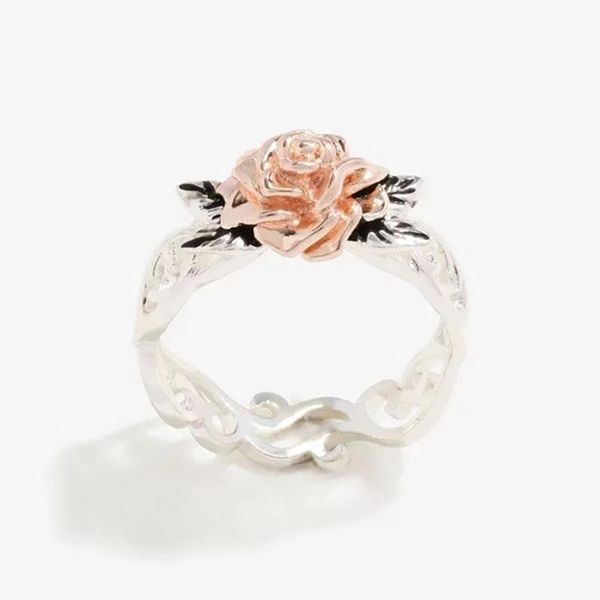 wedding rings arrival flawless jewelry simple crystal romantic rose hollow ring beautiful flower shape accessories exquisite, Slivery;golden
wedding rings arrival flawless jewelry simple crystal romantic rose hollow ring beautiful flower shape accessories exquisite, Slivery;golden
