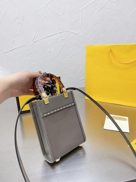 evening bags designer yuan 2021 custom cowhide handbags summer all-match cool one-shoulder handbag women delivery
evening bags designer yuan 2021 custom cowhide handbags summer all-match cool one-shoulder handbag women delivery