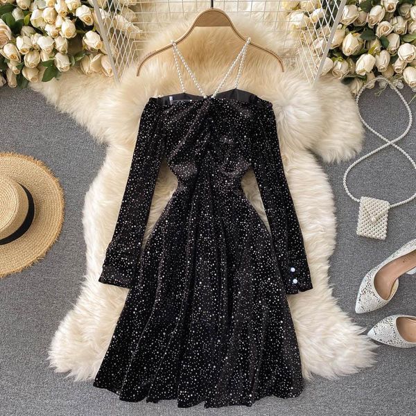 autumn women's black/white shining bling spaghetti strap dress female elegant long sleeve off shoulder vestidos new fashion, Black;gray
autumn women's black/white shining bling spaghetti strap dress female elegant long sleeve off shoulder vestidos new fashion, Black;gray