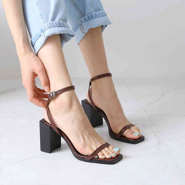 dress shoes brown preto sandálias femininas novo verão all-match 4cm/6cm salto alto grosso sapatos femininos tamanho 33-42 q7y1, Black
dress shoes brown preto sandálias femininas novo verão all-match 4cm/6cm salto alto grosso sapatos femininos tamanho 33-42 q7y1, Black