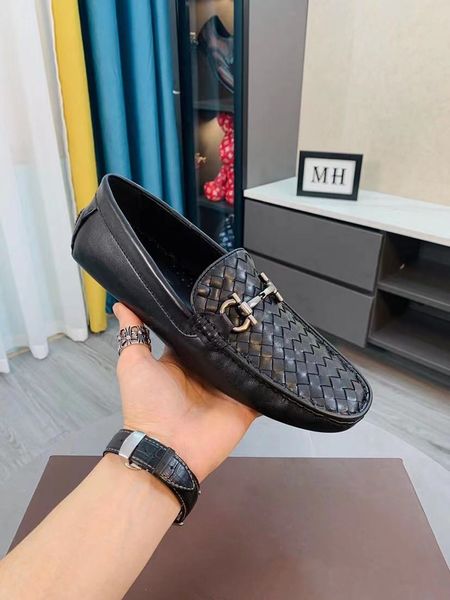 men classic business office dress shoes handsome glitter chains real leather soles charming fashion and leisure style italian styles cowhide, Black
men classic business office dress shoes handsome glitter chains real leather soles charming fashion and leisure style italian styles cowhide, Black