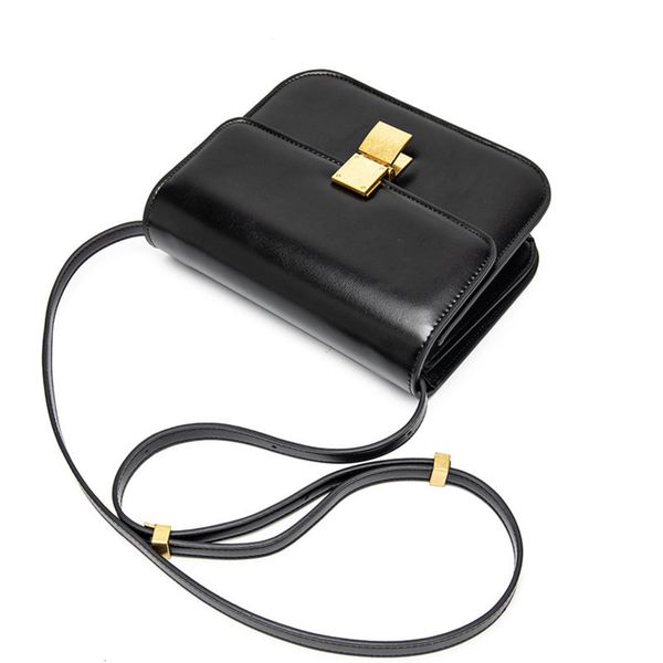 fashion 2021 new autumn winter box tofu ins versatile fashion small square single shoulder messenger bag for women
fashion 2021 new autumn winter box tofu ins versatile fashion small square single shoulder messenger bag for women
