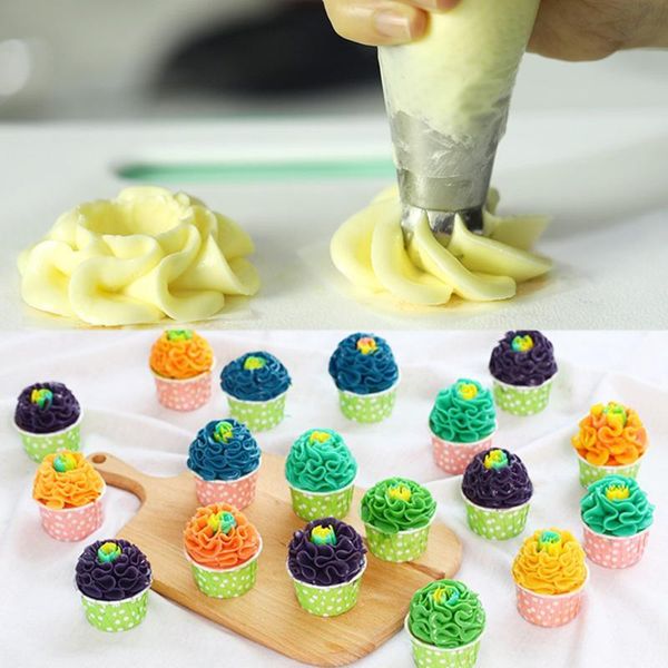 baking & pastry tools 22pcs/set torch decoring bag ball cream nozzle icing piping set kitchen diy cake decorating kit tips
baking & pastry tools 22pcs/set torch decoring bag ball cream nozzle icing piping set kitchen diy cake decorating kit tips