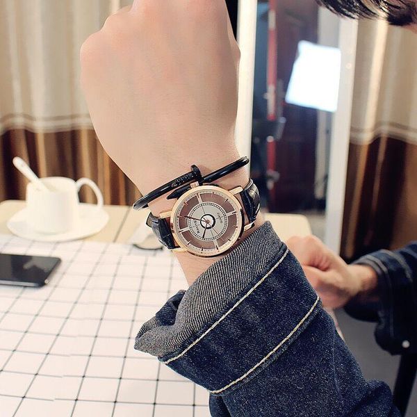 wristwatches 2021 men women's watch fashion women leather strap scale transparent dial quartz montres femmes, Slivery;brown
wristwatches 2021 men women's watch fashion women leather strap scale transparent dial quartz montres femmes, Slivery;brown