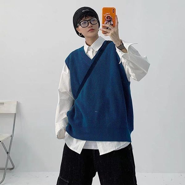 men's vests men 2021 autumn winter solid v-neck waistcoat male loose oversize knitted vest warm sweater sleeveless jumpers o607, Black;white
men's vests men 2021 autumn winter solid v-neck waistcoat male loose oversize knitted vest warm sweater sleeveless jumpers o607, Black;white