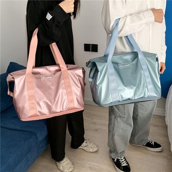 duffel bags fashion solid color gym bag sports high capacity shoulder 2021 laser film fabric women casual travel handbag
duffel bags fashion solid color gym bag sports high capacity shoulder 2021 laser film fabric women casual travel handbag