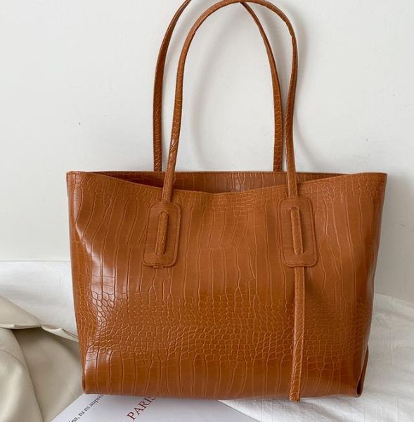 shoulder bags simple and large-capacity bag handbags 2021 trendy fashion all-match portable tote
shoulder bags simple and large-capacity bag handbags 2021 trendy fashion all-match portable tote