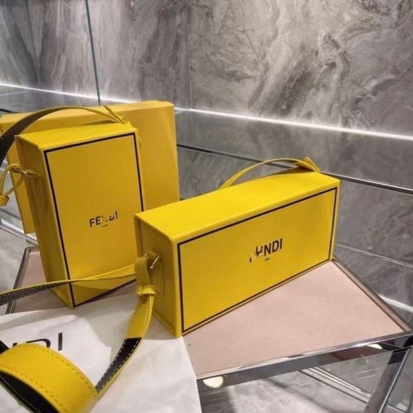 women's 2021 new popular f family small box messenger bag strength pet super convenient and practical crossbody bag ysj
women's 2021 new popular f family small box messenger bag strength pet super convenient and practical crossbody bag ysj