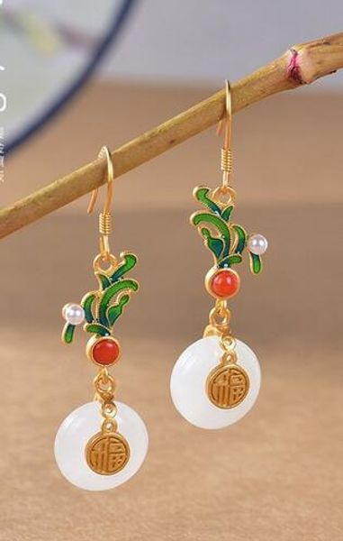 wholesale price white green jade water drop fu earring pendant jewellery, Golden;silver
wholesale price white green jade water drop fu earring pendant jewellery, Golden;silver