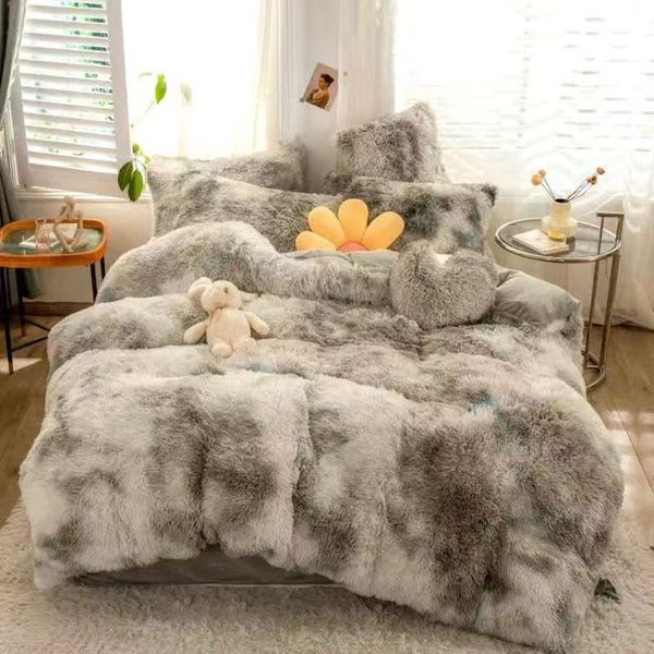 bedding sets 2021 winter warm crystal velvet duvet cover for household soft warmth thick bedroom king bed 1/4pcs
bedding sets 2021 winter warm crystal velvet duvet cover for household soft warmth thick bedroom king bed 1/4pcs