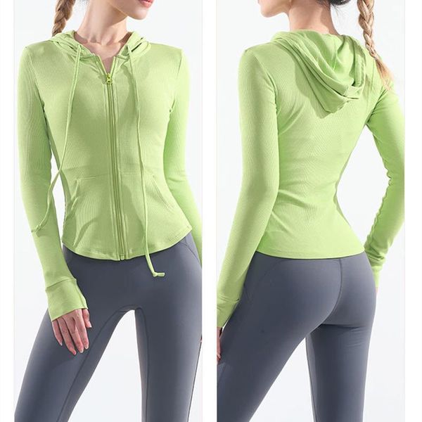 running jackets sports jacket women breathable quick dry comfort sportswear female high elasticity zipper deportivos, Black;red
running jackets sports jacket women breathable quick dry comfort sportswear female high elasticity zipper deportivos, Black;red