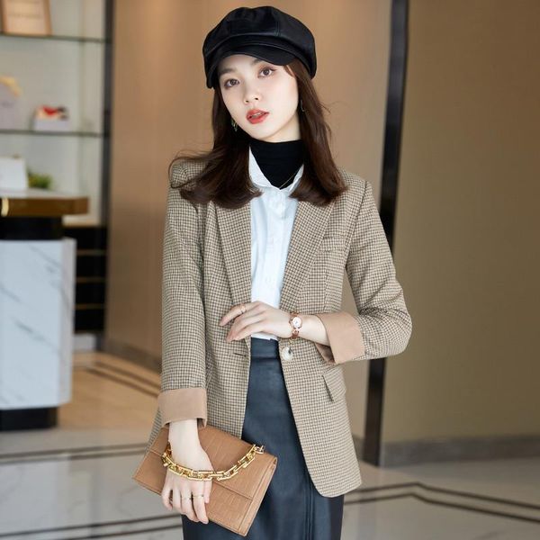 women's suits & blazers office ladies notched collar soild women blazer single button autumn jacket 2021 casual pockets all-match femal, White;black
women's suits & blazers office ladies notched collar soild women blazer single button autumn jacket 2021 casual pockets all-match femal, White;black