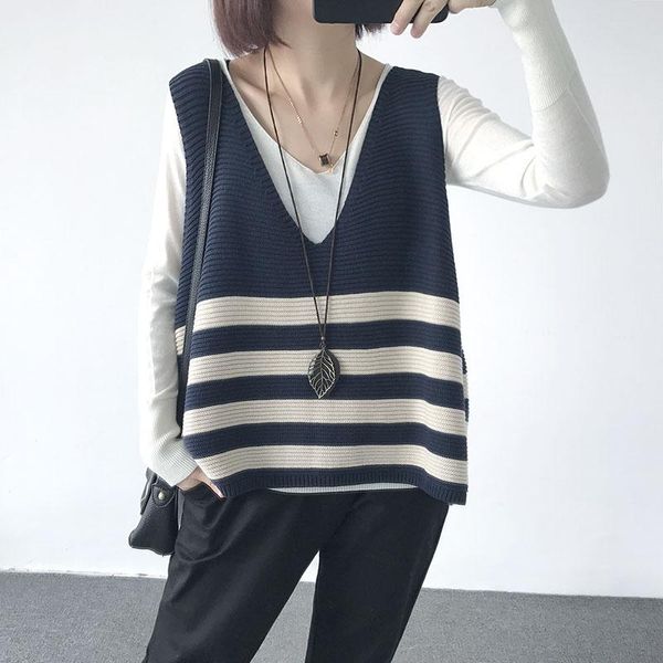 women's vests autumn large size waistcoat loose v-neck striped knitted sweater vest top, Black;white
women's vests autumn large size waistcoat loose v-neck striped knitted sweater vest top, Black;white