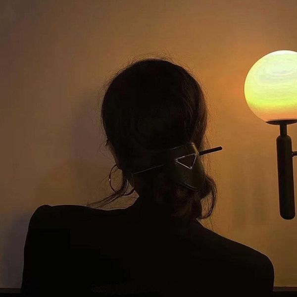 hair clips & barrettes homemade stylish fine custom leather hairpin ins bo main push back of female head web celebrity, Golden;silver
hair clips & barrettes homemade stylish fine custom leather hairpin ins bo main push back of female head web celebrity, Golden;silver