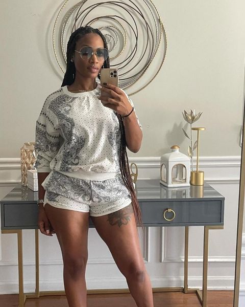 women's tracksuits 2-piece set casual autumn long-sleeved printed round neck shorts suit sports commuting street 2021, Gray
women's tracksuits 2-piece set casual autumn long-sleeved printed round neck shorts suit sports commuting street 2021, Gray