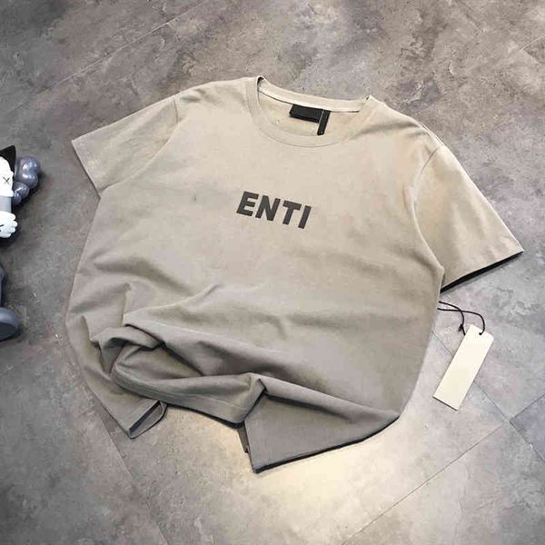 2022 factory wholesale new model silicone three-dimensional letter printed short sleeve t-shirt women's spring and summer large loose c, White
2022 factory wholesale new model silicone three-dimensional letter printed short sleeve t-shirt women's spring and summer large loose c, White